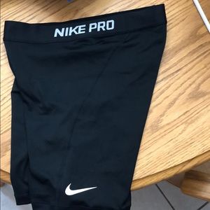 Nike pros black never worn